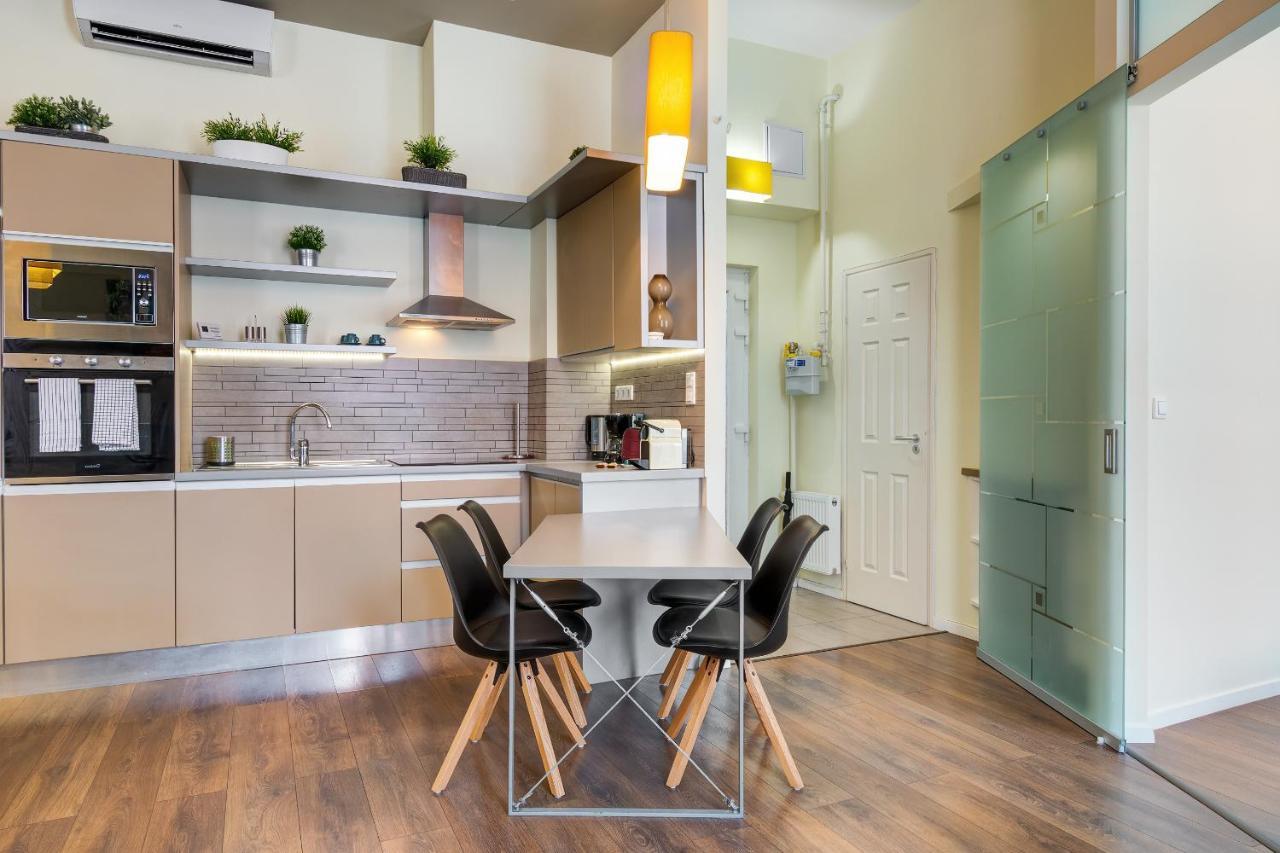 Spacious & Stylish Apartment In Downtown Budapest Exterior photo